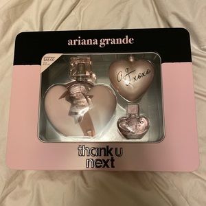 SOLD Ariana Geand TUN kit with ornament.